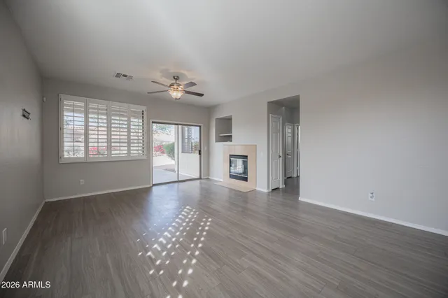 $2,295 | 2414 West Lewis And Clark Trail, Phoenix, AZ 85086