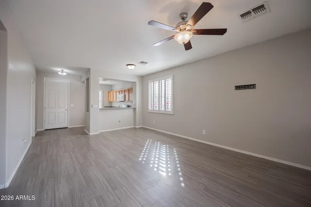 $2,295 | 2414 West Lewis And Clark Trail, Phoenix, AZ 85086