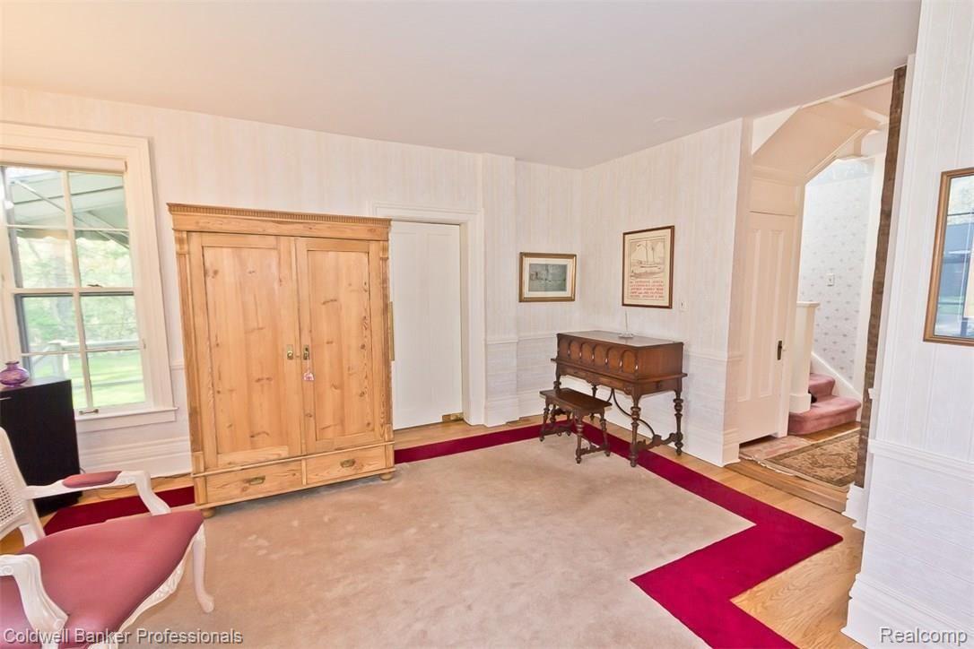 2324 Crooks Road Royal Oak, MI 48073 - Photo 16 of 51 B5.jpg