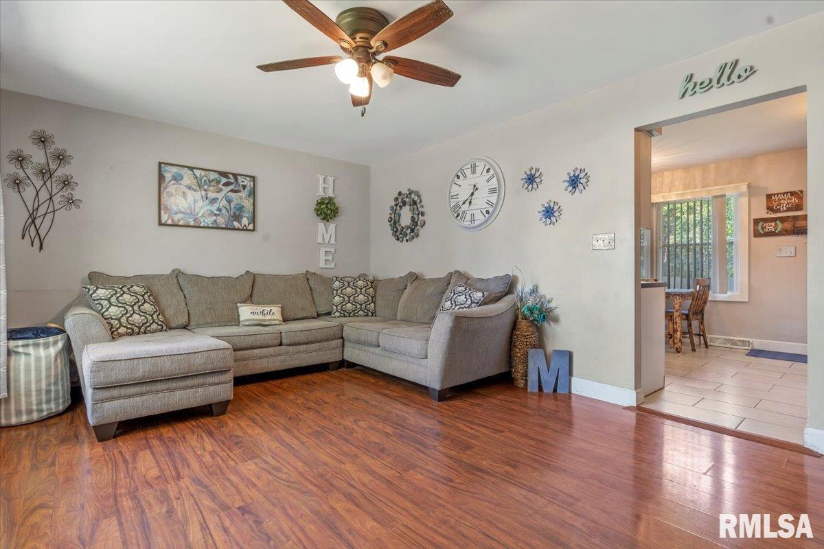 2616 Selkirk Road Springfield, IL 62702 - Photo 4 of 33