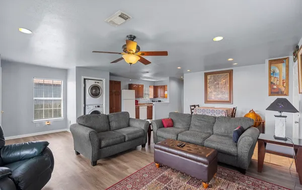 $187,500 | 620 6th Street, Dickinson, TX 77539