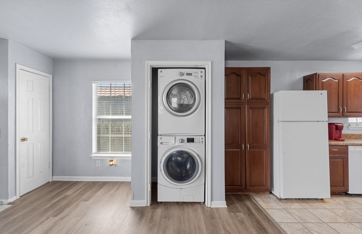 620 6th Street Dickinson, TX 77539 - Photo 17 of 36