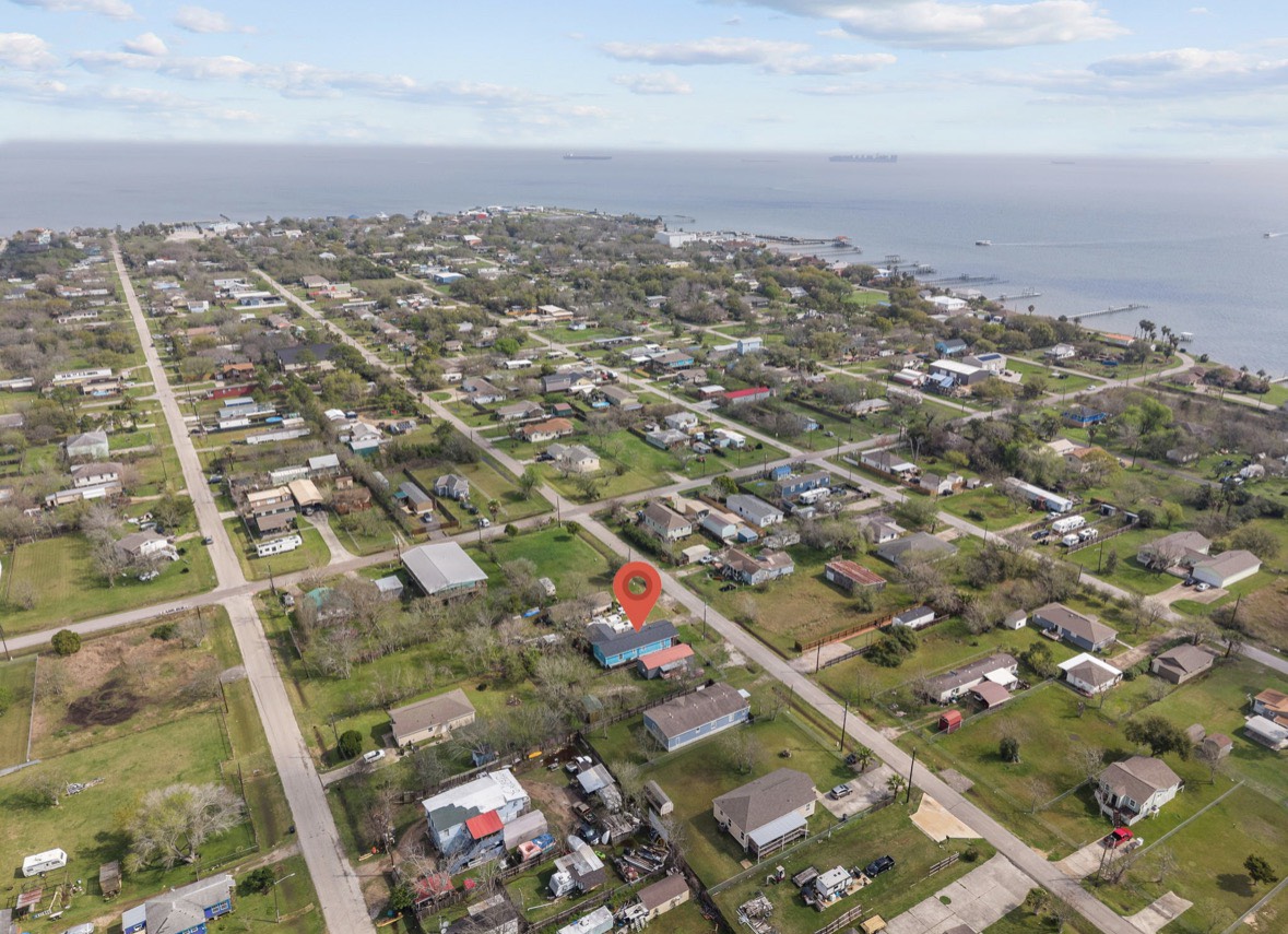 620 6th Street Dickinson, TX 77539 - Photo 32 of 36