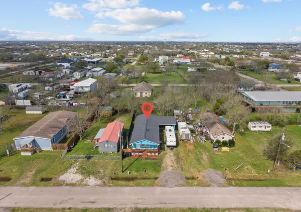$187,500 | 620 6th Street, Dickinson, TX 77539