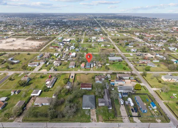 $187,500 | 620 6th Street, Dickinson, TX 77539