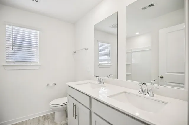 $425,850 | 1525 Bear Branch Trace, Columbia, TN 38401