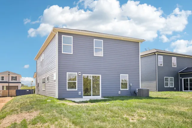 $425,850 | 1525 Bear Branch Trace, Columbia, TN 38401