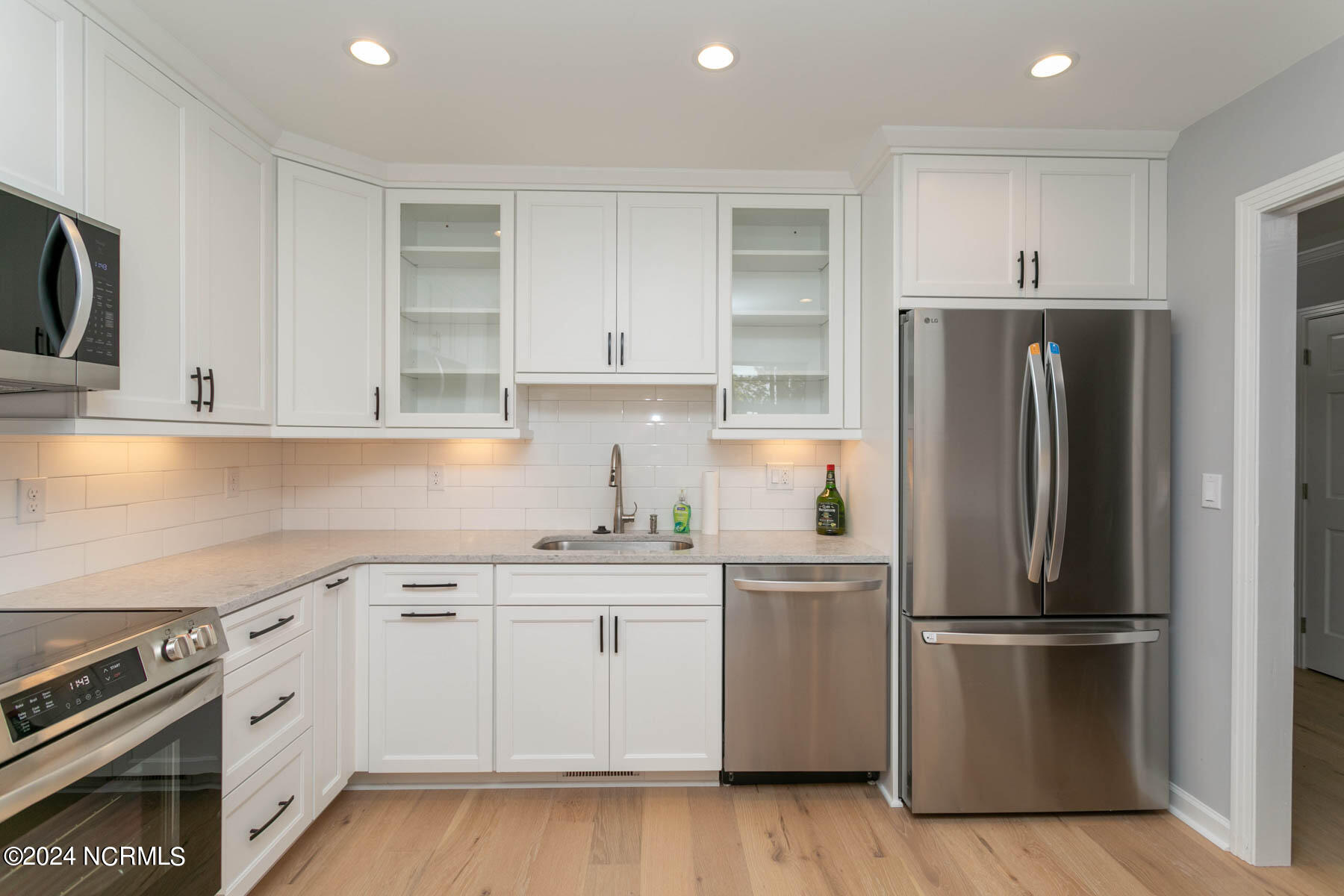 270 McKenzie Road West, Unit 51 Pinehurst, NC 28374 - Photo 12 of 33 kitchen4