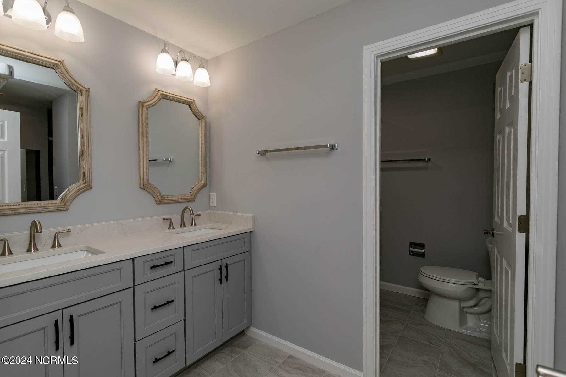 270 McKenzie Road West, Unit 51 Pinehurst, NC 28374 - Photo 18 of 33 primary bath1