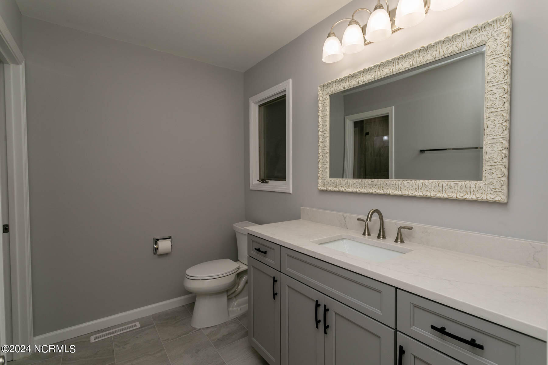270 McKenzie Road West, Unit 51 Pinehurst, NC 28374 - Photo 22 of 33 bathroom2-1