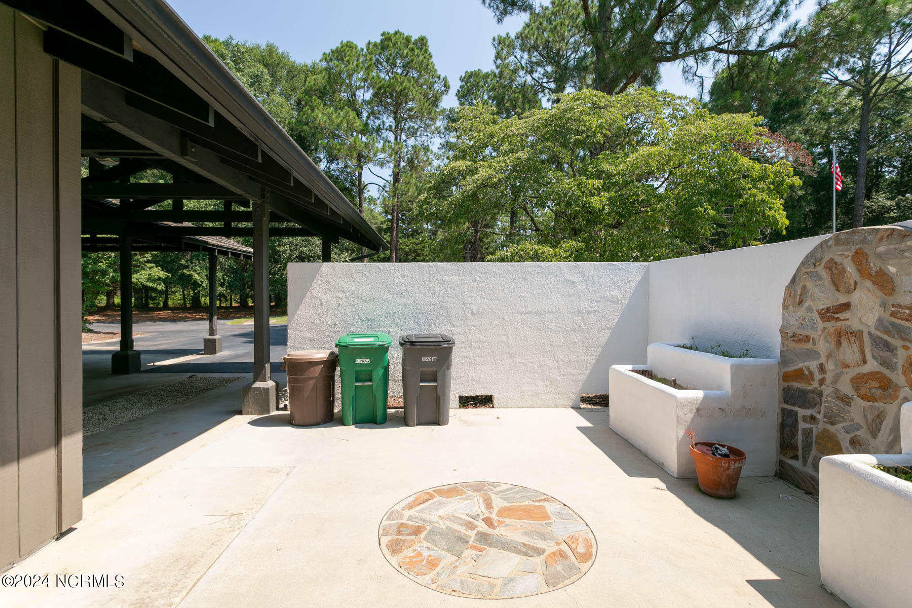 270 McKenzie Road West, Unit 51 Pinehurst, NC 28374 - Photo 30 of 33 patio2