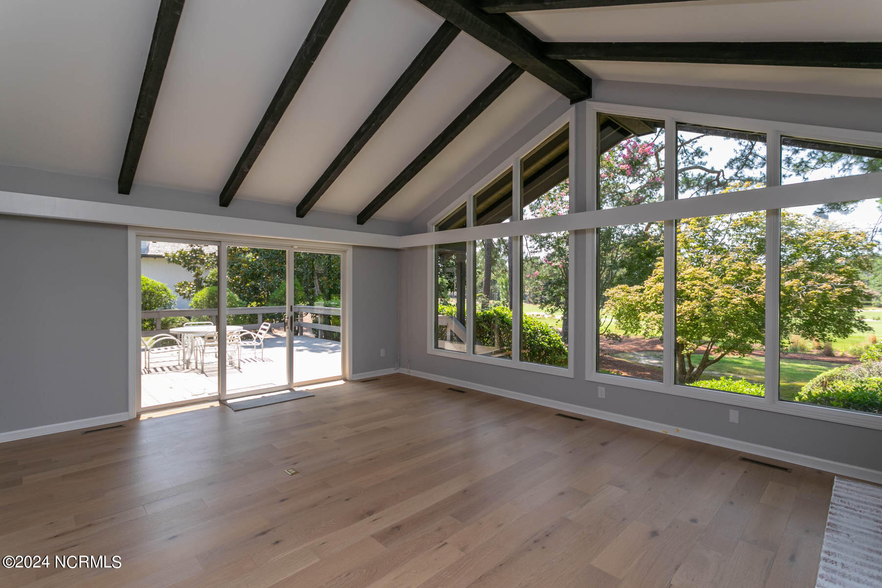 270 McKenzie Road West, Unit 51 Pinehurst, NC 28374 - Photo 7 of 33 living room2