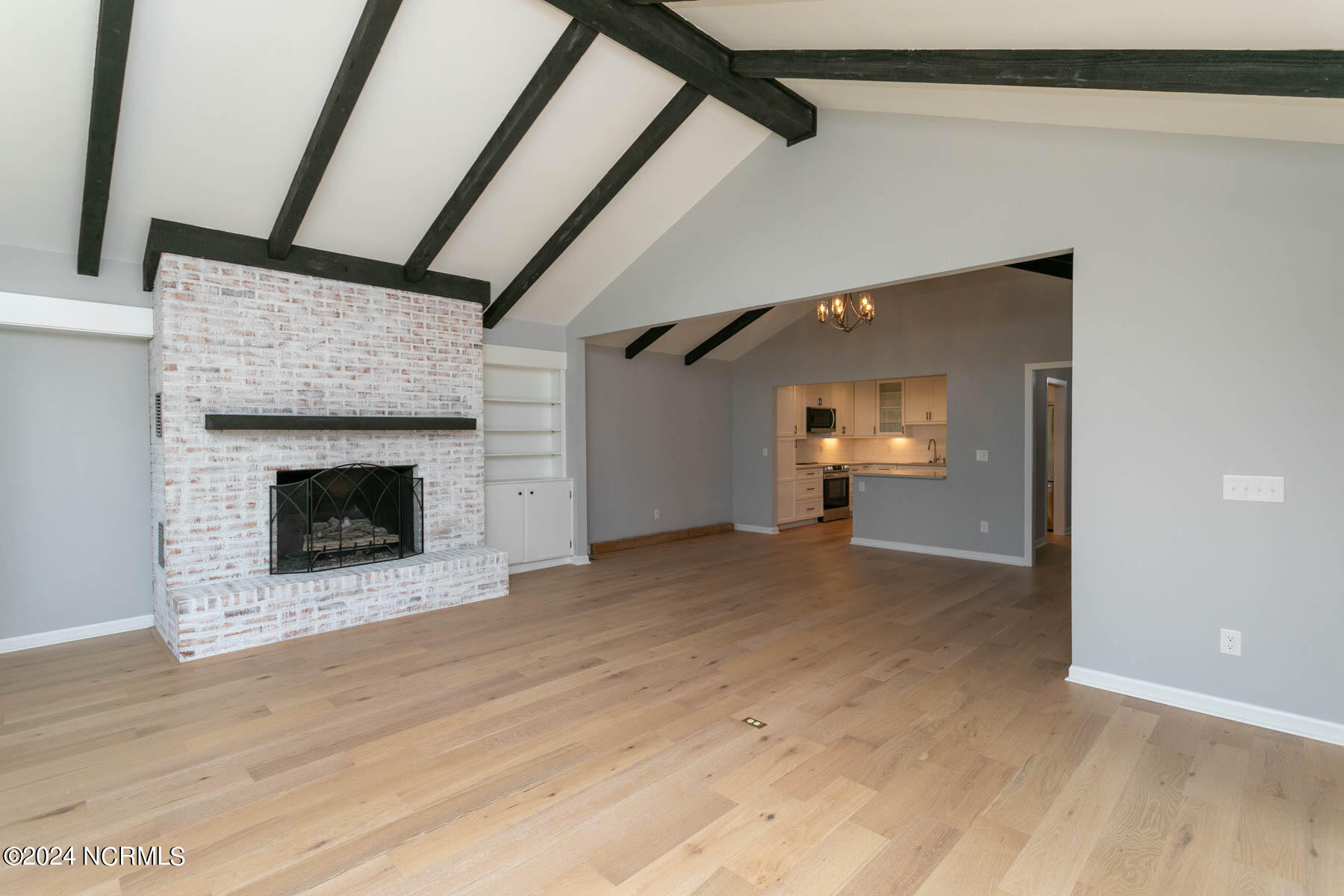 270 McKenzie Road West, Unit 51 Pinehurst, NC 28374 - Photo 9 of 33 living room5