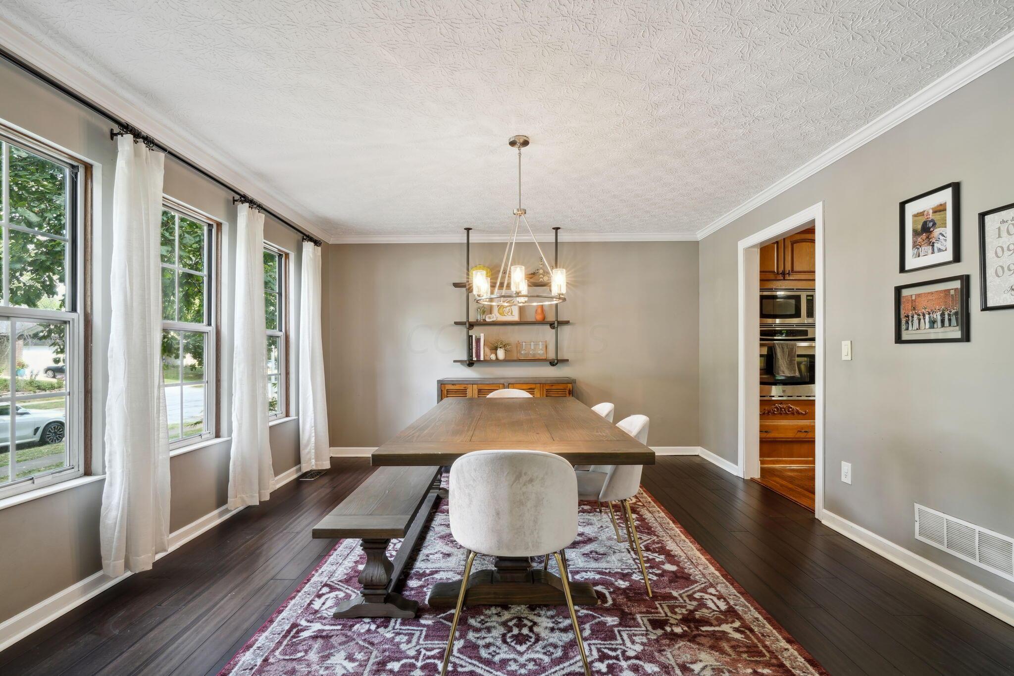 822 Lindenhaven Road Columbus, OH 43230 - Photo 11 of 58 Dining Room