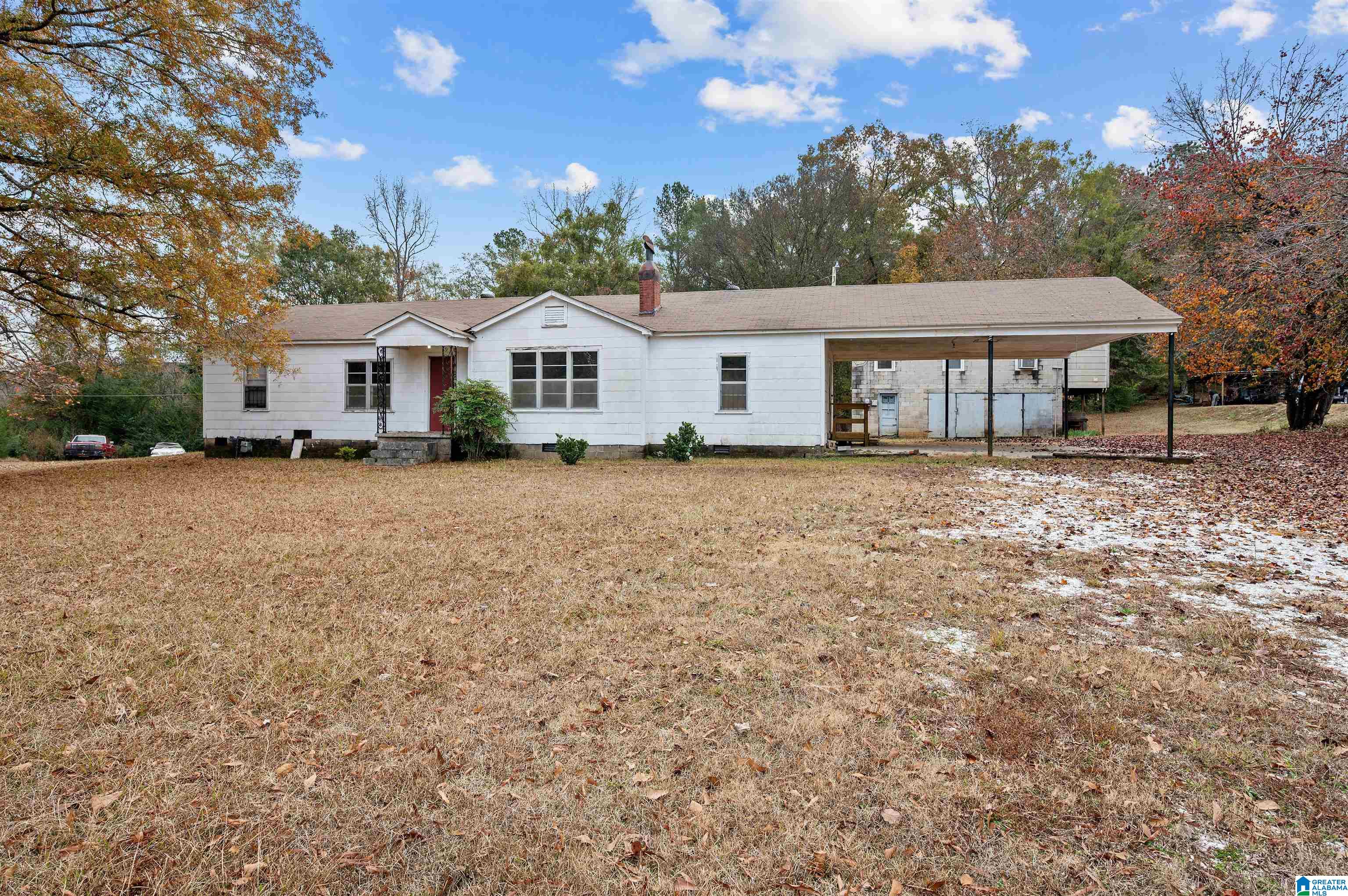 46 Hubbard Road Sylacauga, AL 35150 - Photo 2 of 28