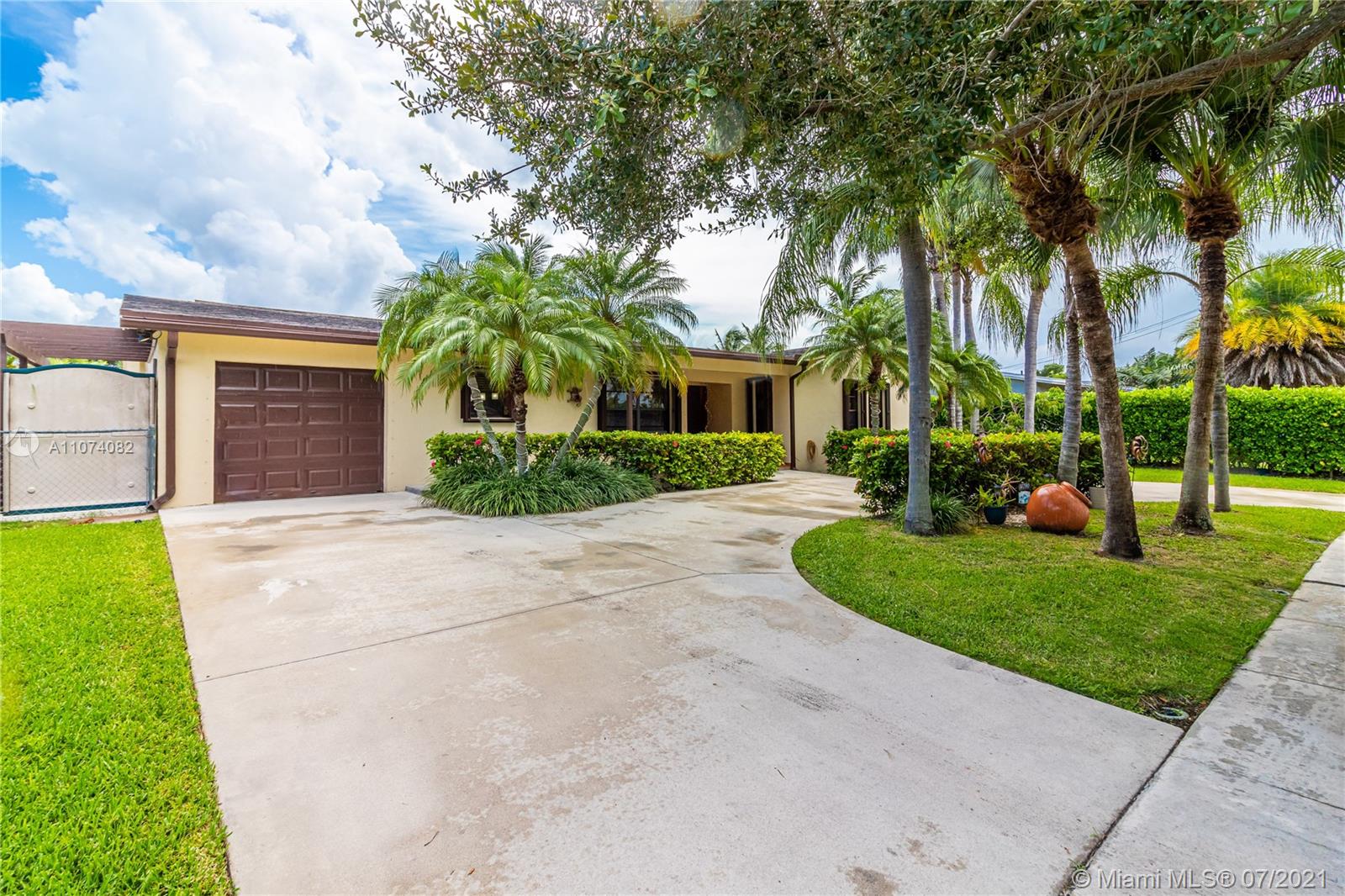14790 Harding Lane Homestead, FL 33033 - Photo 3 of 48 Gallery Image 3
