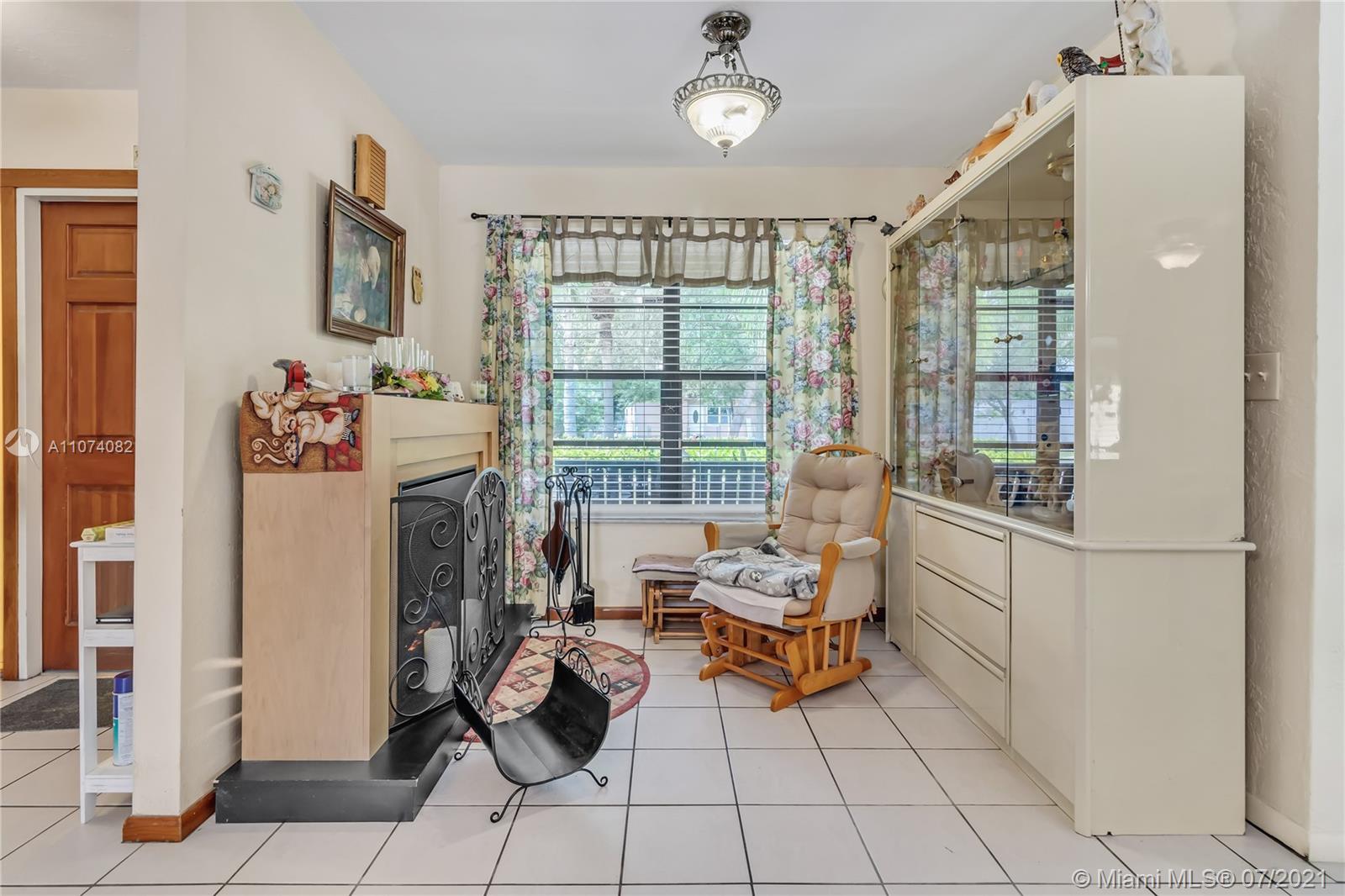 14790 Harding Lane Homestead, FL 33033 - Photo 6 of 48 Gallery Image 6