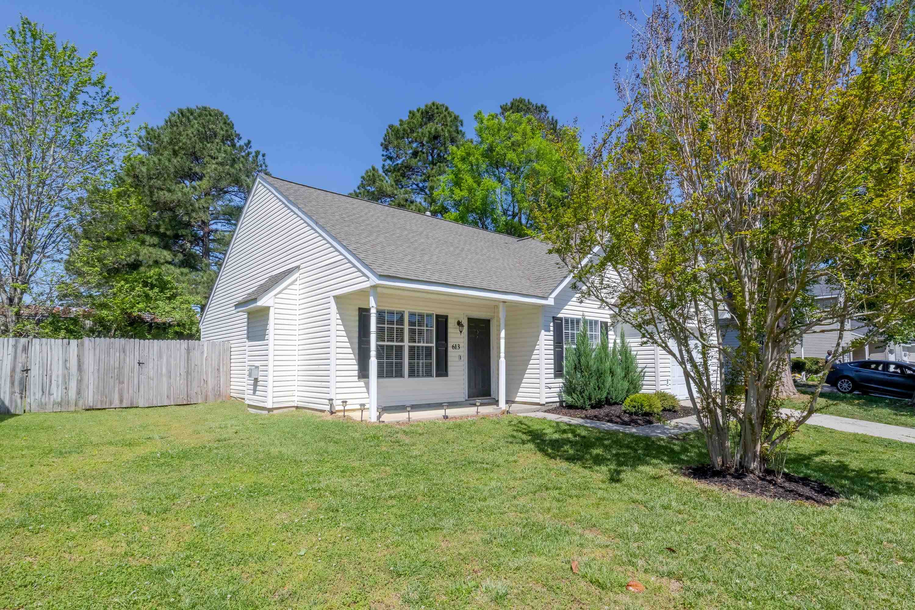 613 Hanska Way Raleigh, NC 27610 - Photo 5 of 34 Photo 5