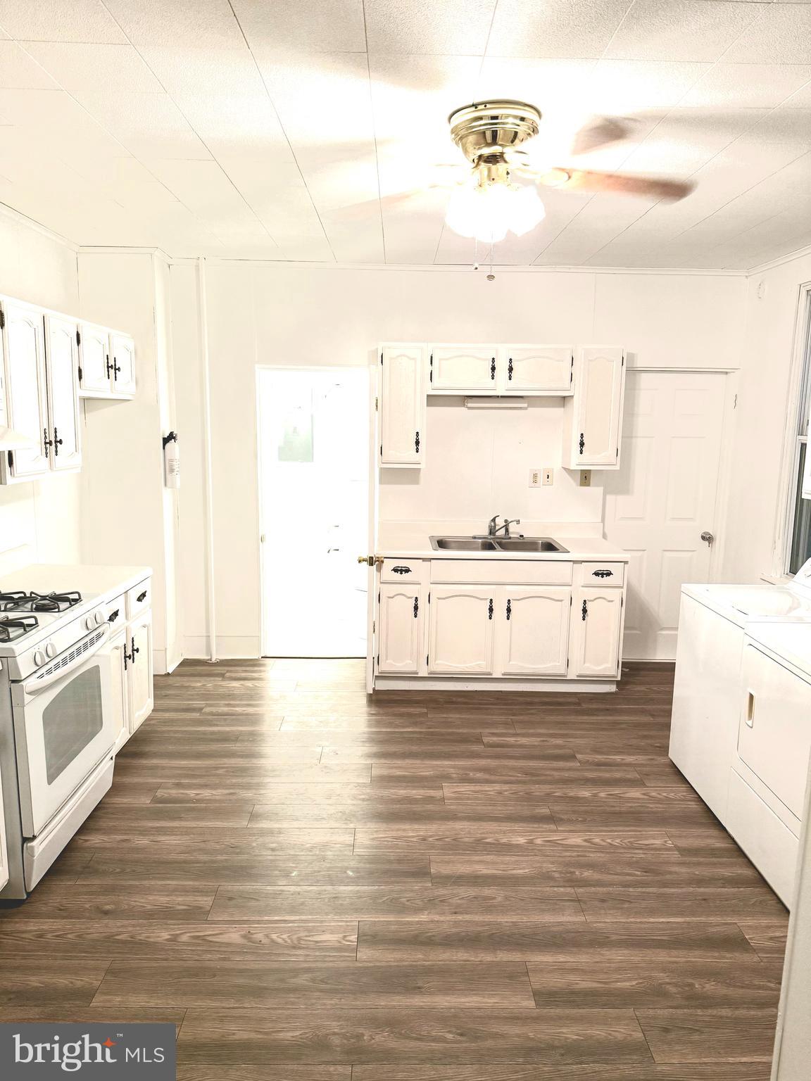 202 East Cumberland Road Enola, PA 17025 - Photo 3 of 23 Gallery Image 3