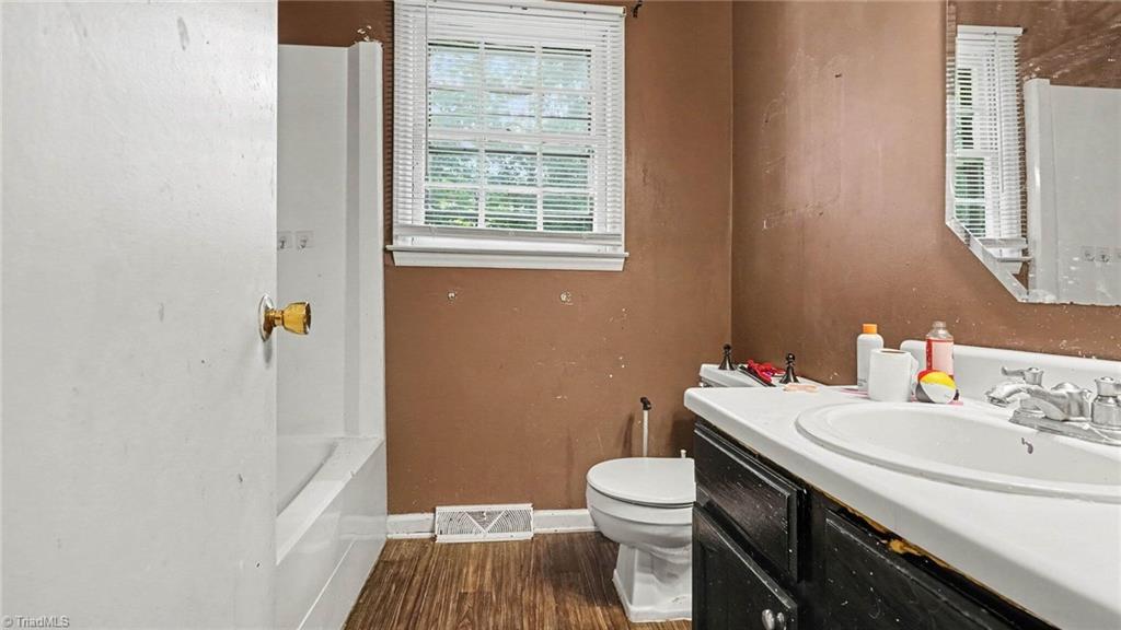 4314 Lormar Road Greensboro, NC 27406 - Photo 18 of 31 Gallery Image 18