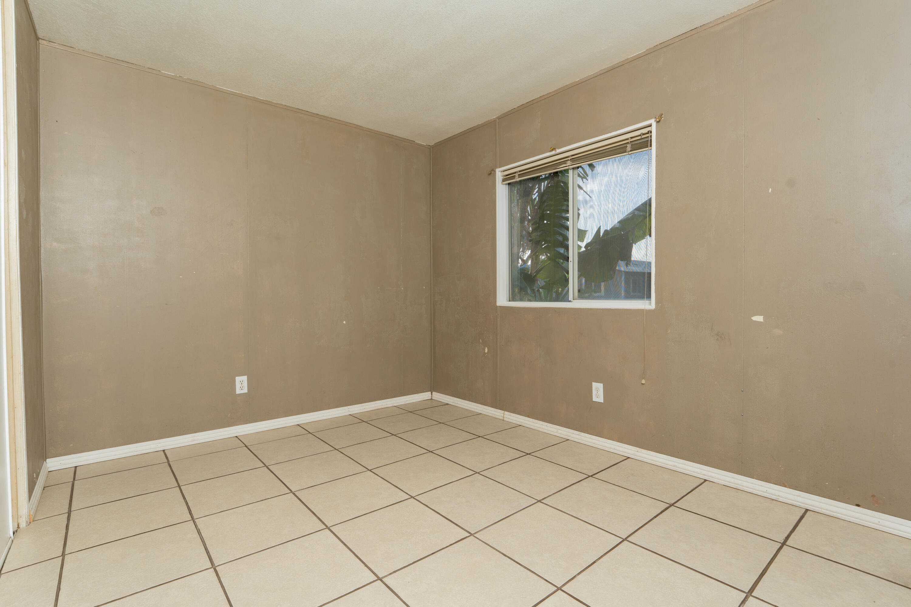 900 East Rankin Road, Unit 119 Tulare, CA 93274 - Photo 12 of 19 22 (2)