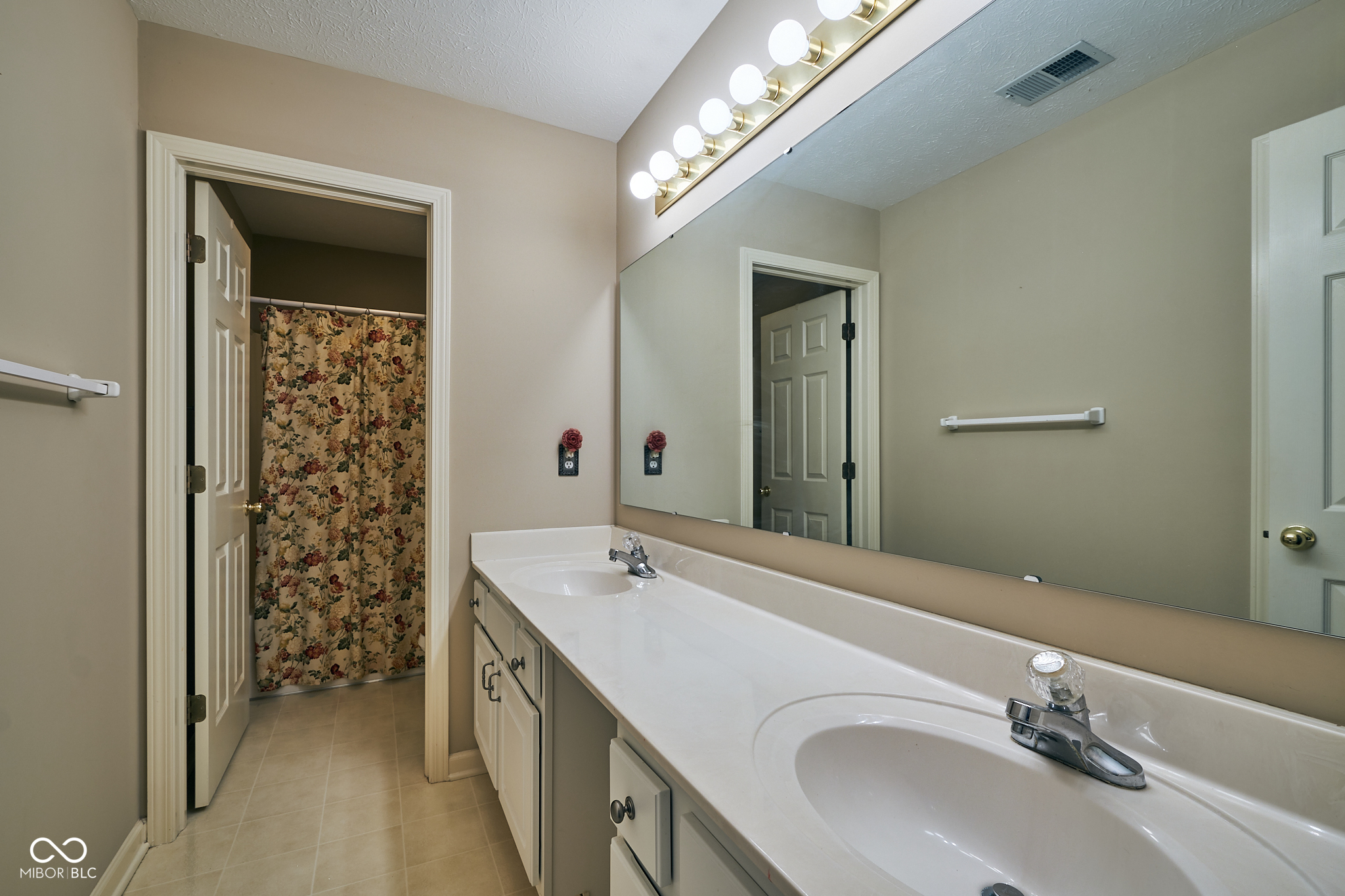11181 Ridgewater Circle Fishers, IN 46037 - Photo 20 of 41 Gallery Image 20