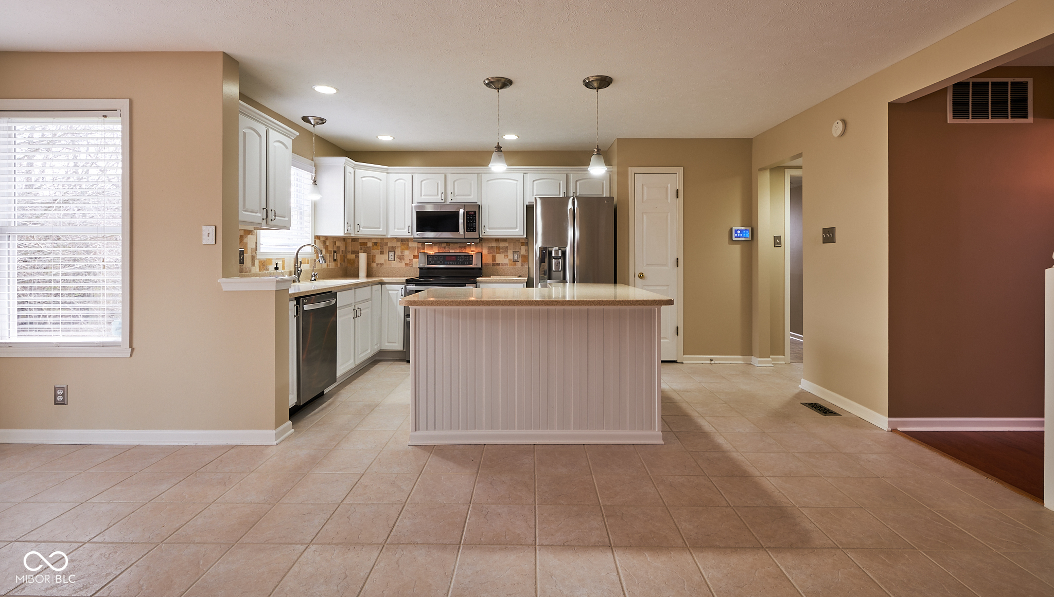 11181 Ridgewater Circle Fishers, IN 46037 - Photo 3 of 41 Gallery Image 3