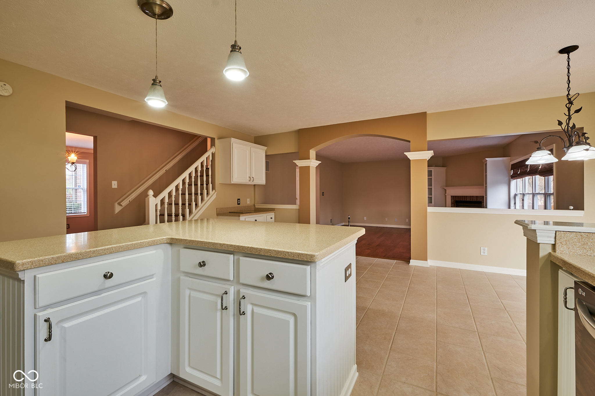 11181 Ridgewater Circle Fishers, IN 46037 - Photo 5 of 41 Gallery Image 5