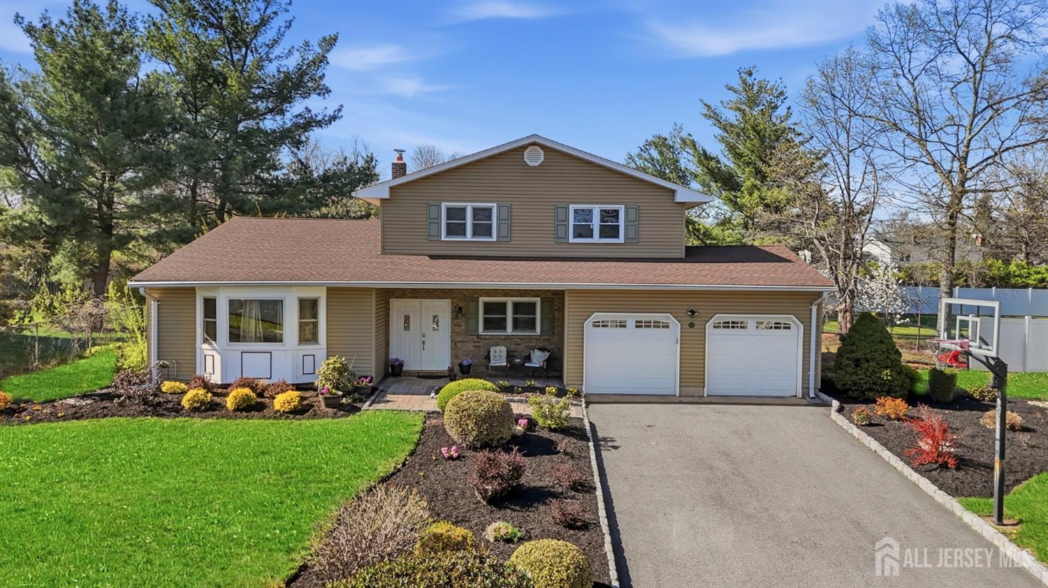 12 Boxwood Road Piscataway, NJ 08854 - Photo 2 of 66 Gallery Image 2