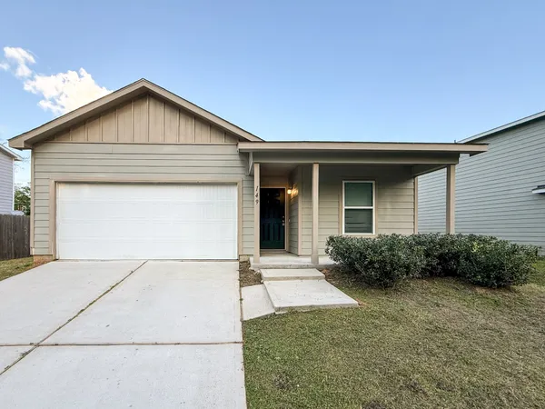 $1,550 | 149 Ivy, Livingston, TX 77351