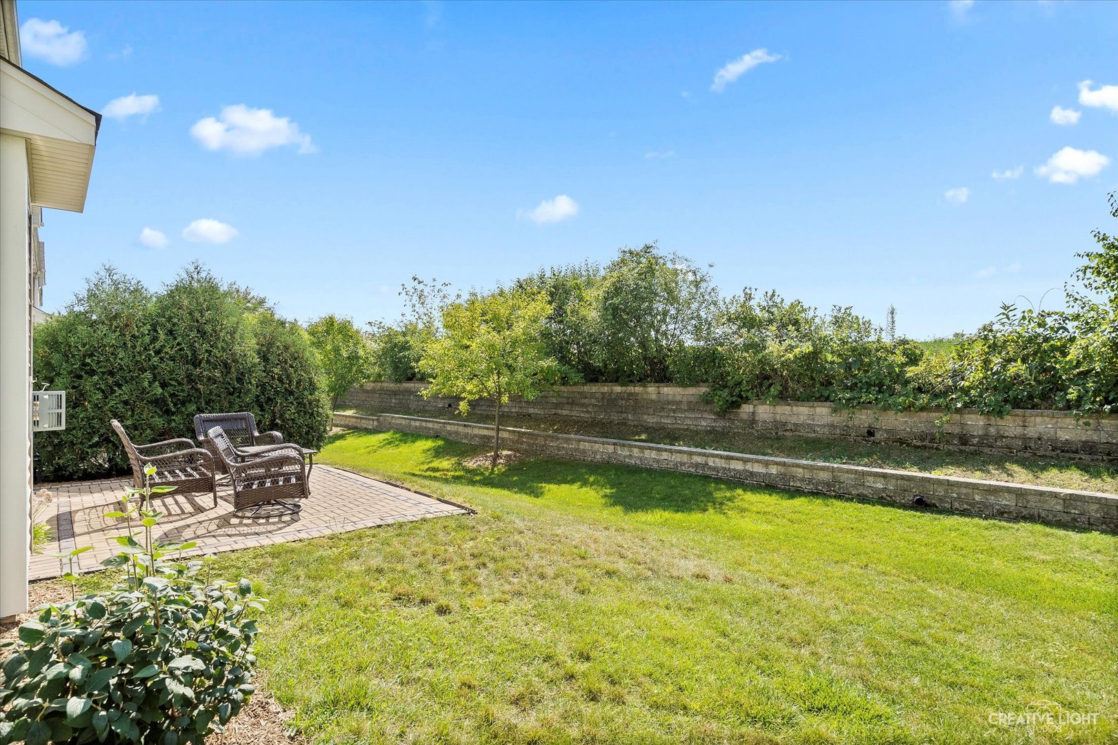 2824 Church Road Aurora, IL 60502 - Photo 20 of 20 a view of a swimming pool with a patio