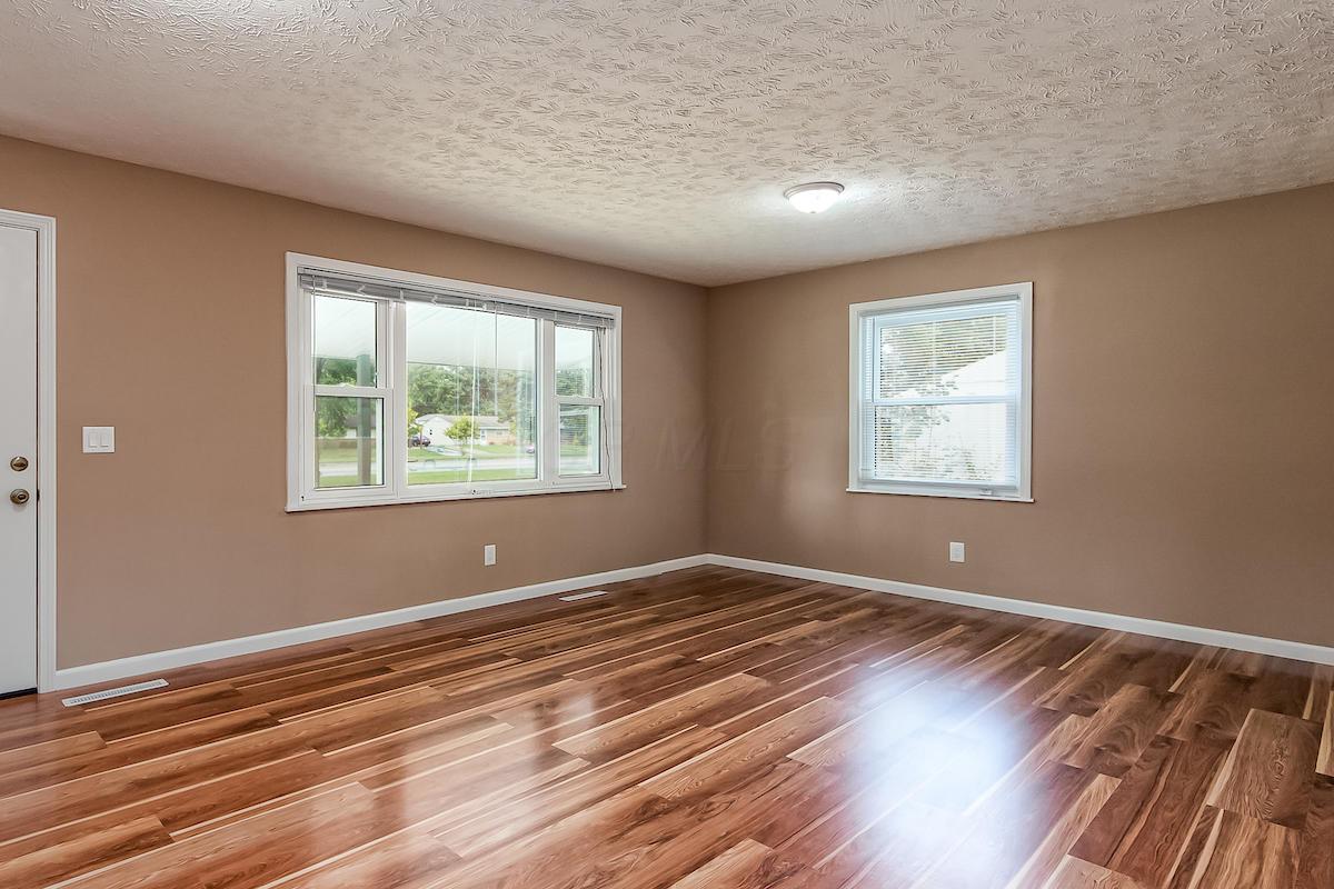 1580 South Hamilton Road Columbus, OH 43227 - Photo 4 of 21 Gallery Image 4