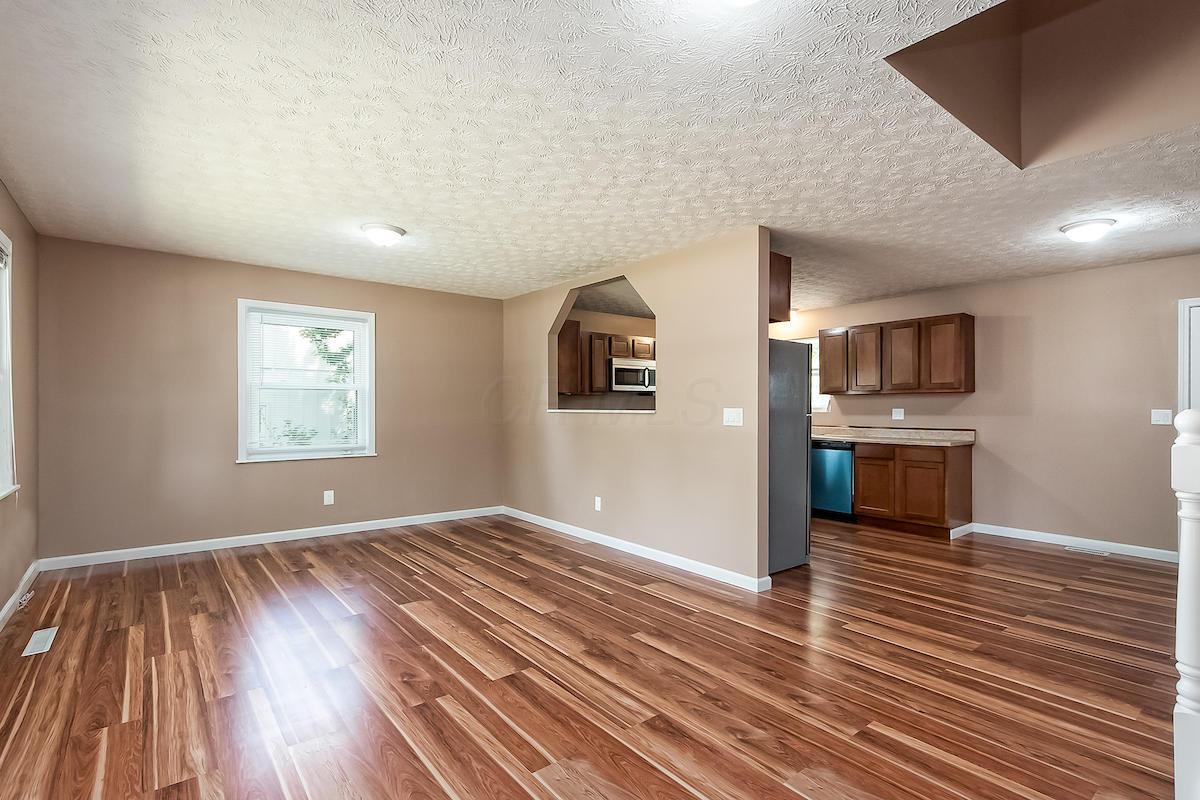 1580 South Hamilton Road Columbus, OH 43227 - Photo 5 of 21 Gallery Image 5