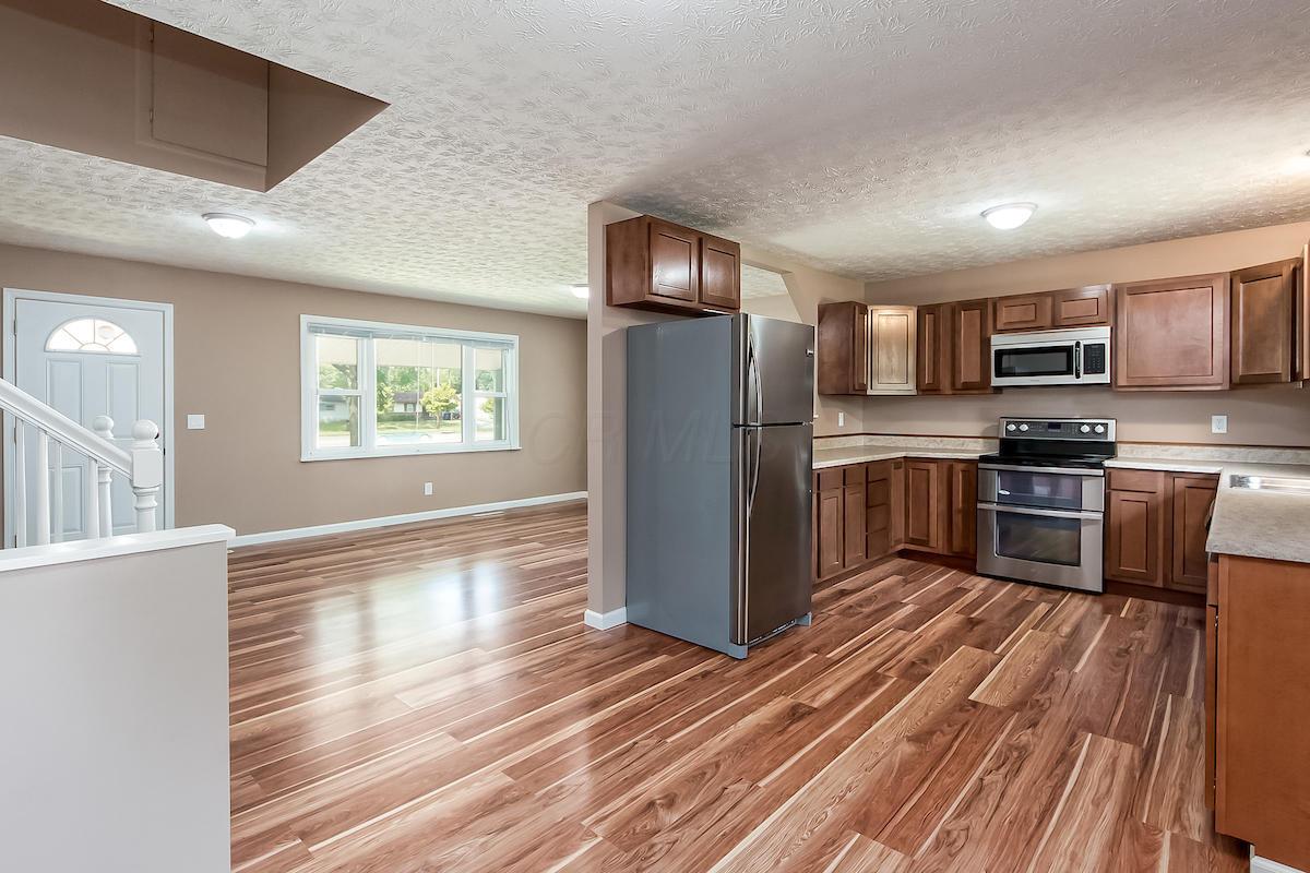 1580 South Hamilton Road Columbus, OH 43227 - Photo 6 of 21 Gallery Image 6