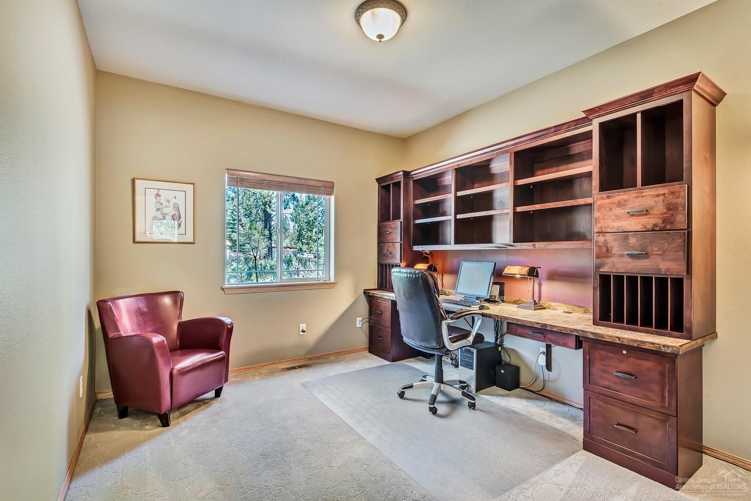 60264 Navajo Road Bend, OR 97702 - Photo 10 of 25 Additional Photo