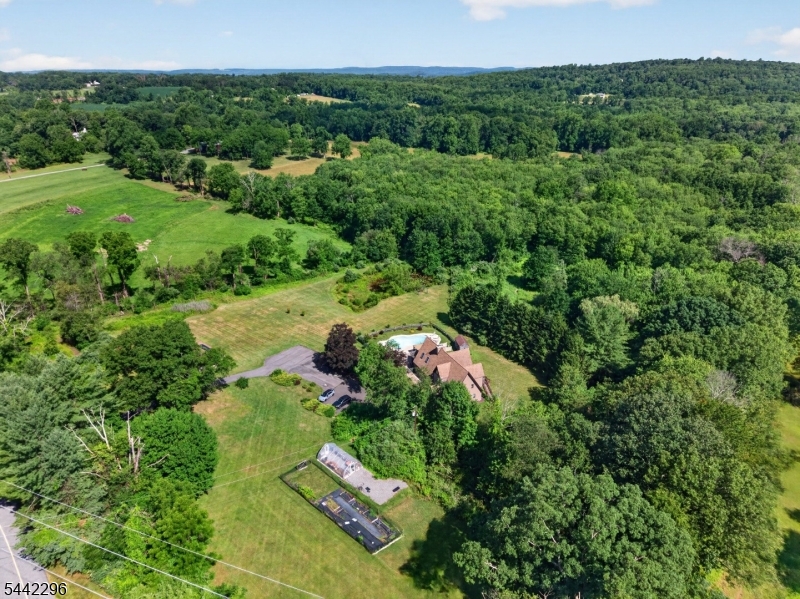 339 Hackett Road Hampton, NJ 08827 - Photo 6 of 44 Gallery Image 6