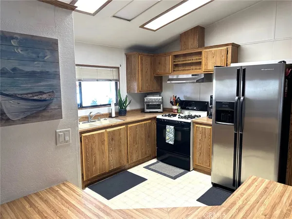 $189,000 | 15181 Van Buren Boulevard, Unit 52, Riverside, CA 92504
