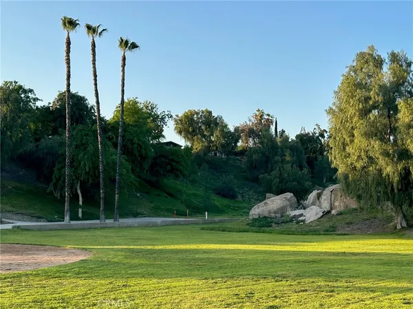 $189,000 | 15181 Van Buren Boulevard, Unit 52, Riverside, CA 92504