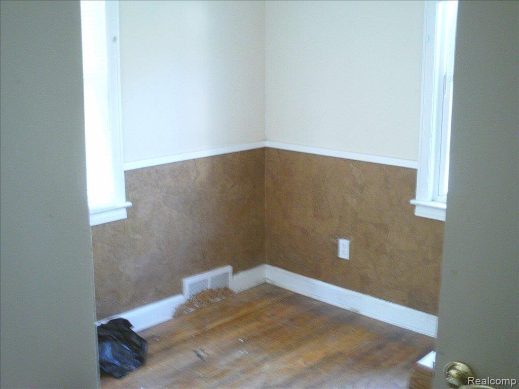 21359 Doepfer Road Warren, MI 48091 - Photo 6 of 6 BEDROOM