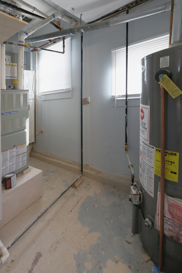 2015 Greenview Road Northbrook, IL 60062 - Photo 16 of 17 a view of water heater room