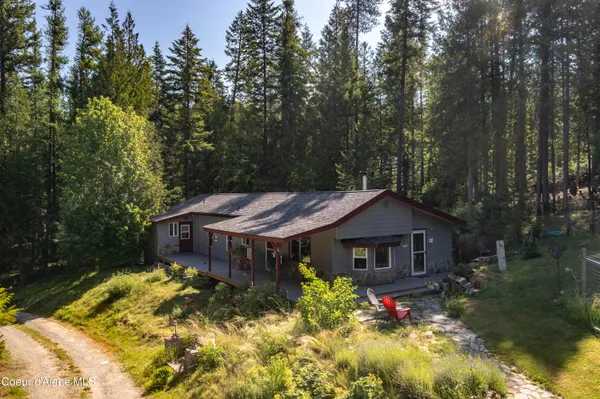 $599,900 | 202 Fry Creek Road, Sagle, ID 83860