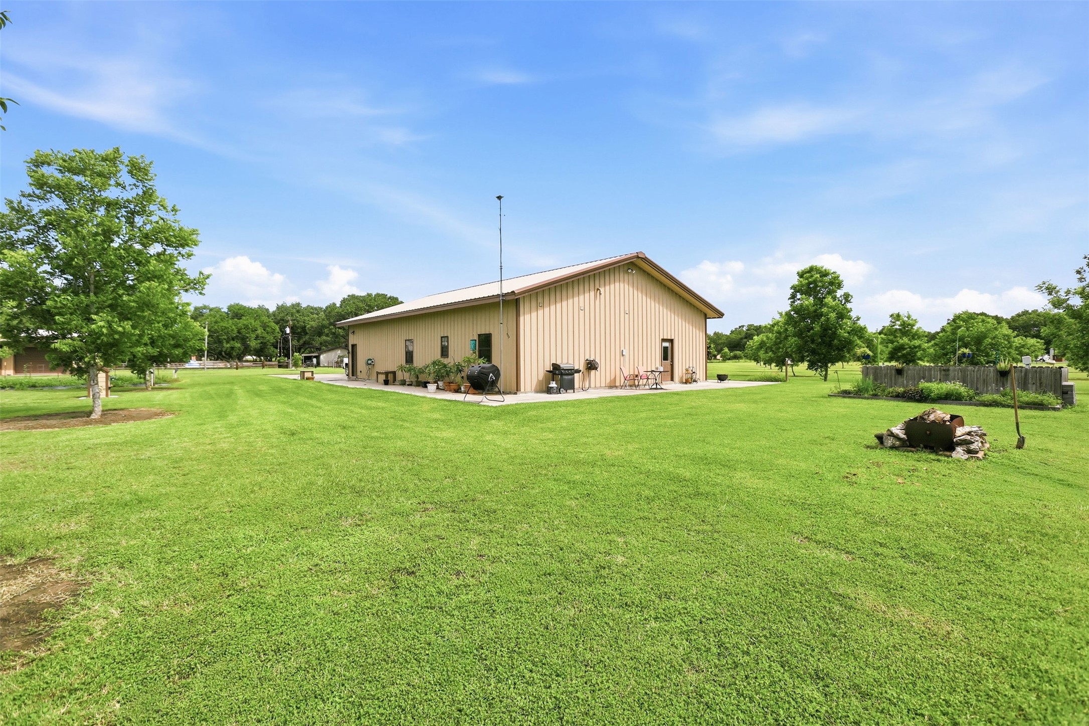 2740 Wehring Road Rosenberg, TX 77471 - Photo 23 of 32