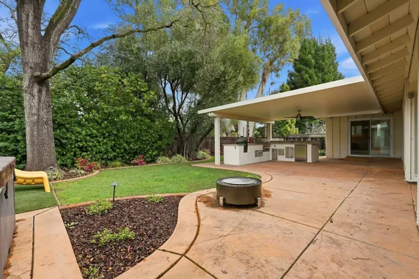 $1,135,000 | 1236 Jacob Lane, Carmichael, CA 95608