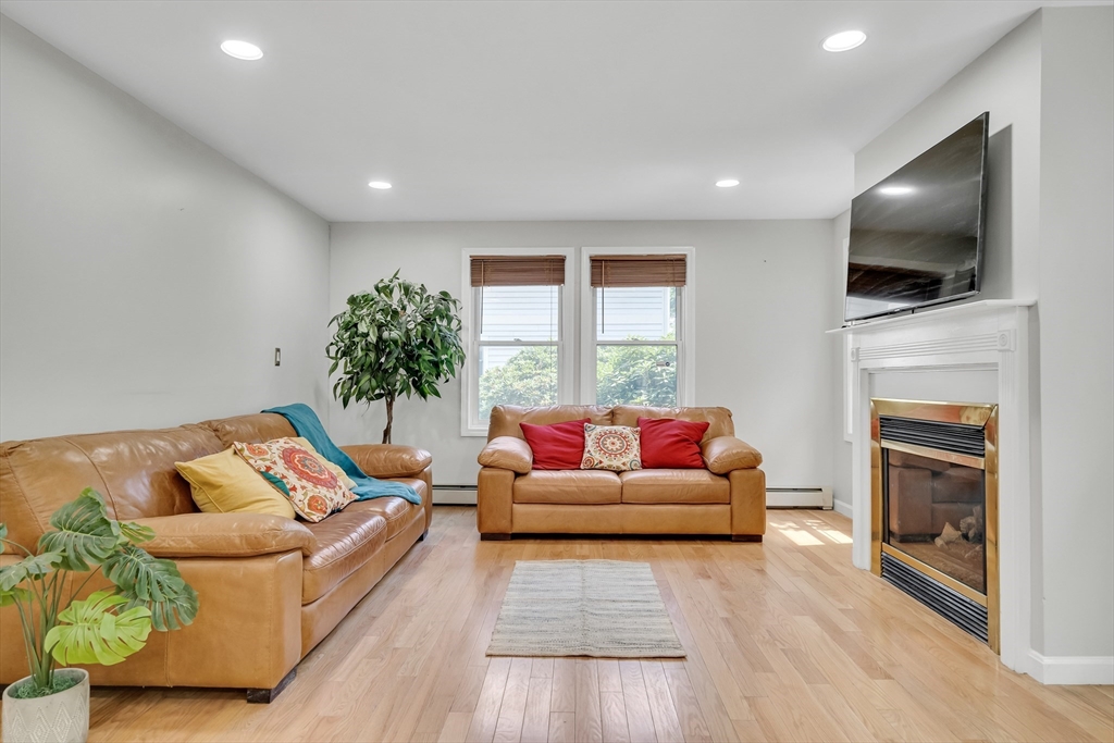 39 Hawthorne Street, Unit 39 Boston, MA 02119 - Photo 2 of 37