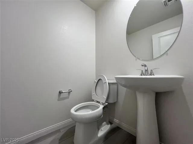 $2,200 | 2756 V. Napoli, Henderson, NV 89044