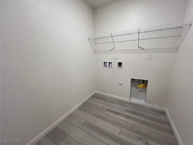 $2,200 | 2756 V. Napoli, Henderson, NV 89044