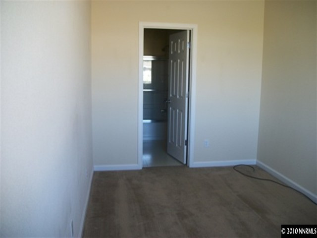 415 Preston Burr Lane Reno, NV 89503 - Photo 7 of 9 a view of small space