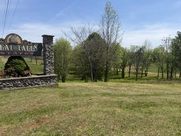 $37,900 | 11527 McMinnville Highway, Walling, TN 38587