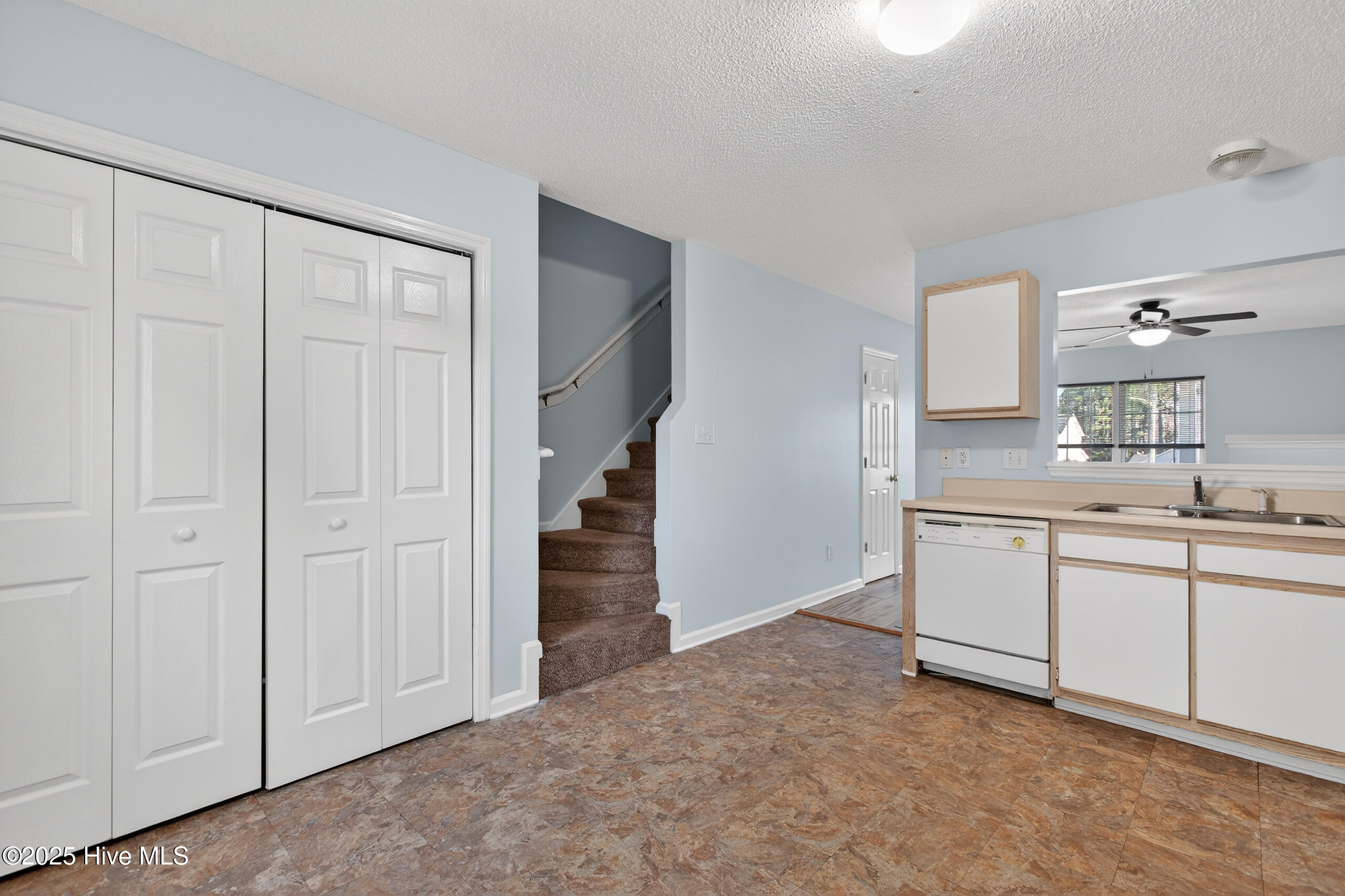 503 Timberlake Trail Jacksonville, NC 28546 - Photo 7 of 22 07