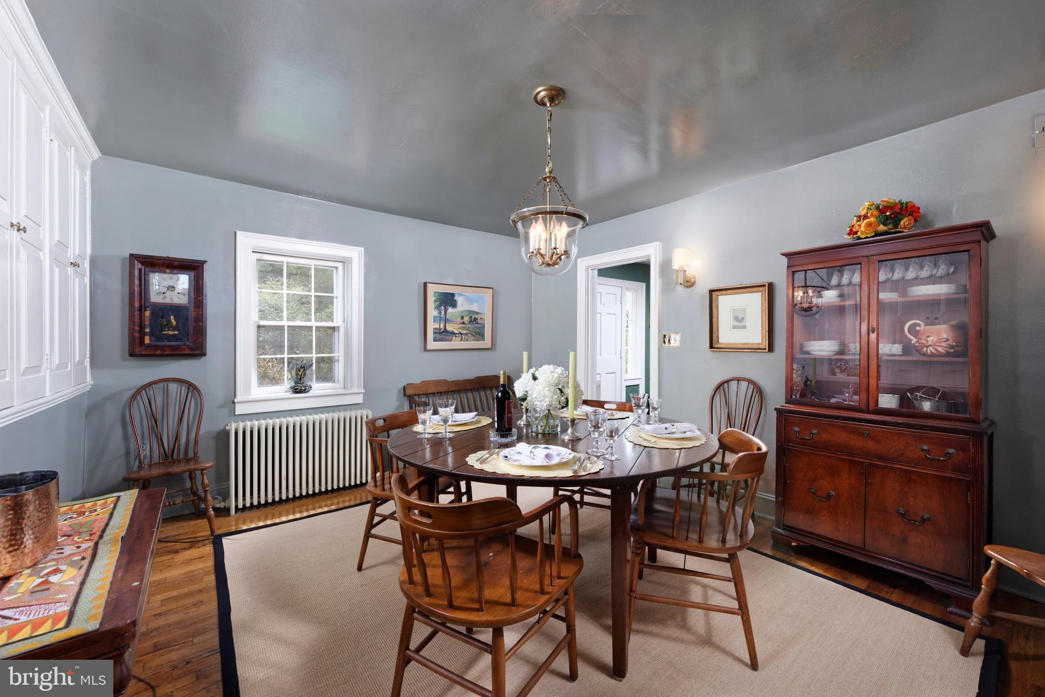 22780 Foxcroft Road Middleburg, VA 20117 - Photo 11 of 41 Separate dining rm has extensive built-in cabinets
